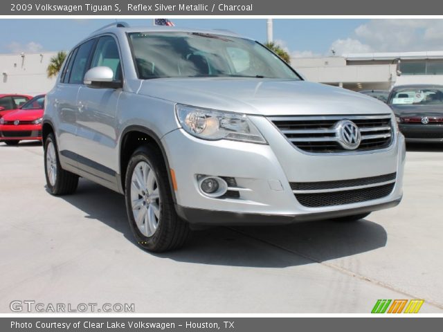 2009 Volkswagen Tiguan S in Reflex Silver Metallic