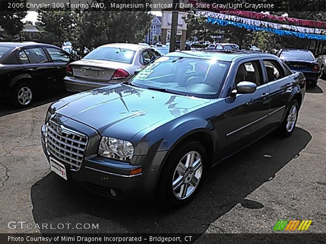 2006 Chrysler 300 Touring AWD in Magnesium Pearlcoat