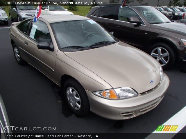 2000 Chevrolet Cavalier Coupe in Sandrift Metallic