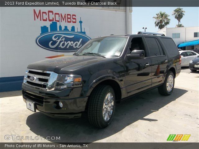 2013 Ford Expedition Limited in Tuxedo Black