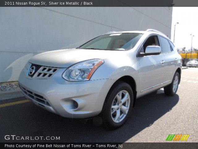2011 Nissan Rogue SV in Silver Ice Metallic