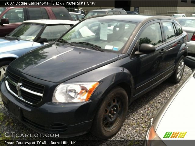 2007 Dodge Caliber SXT in Black