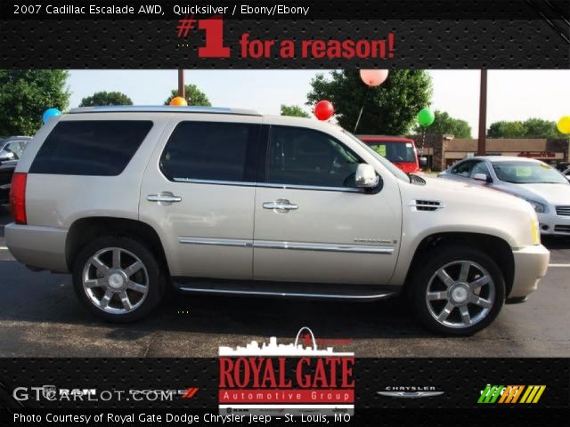 2007 Cadillac Escalade AWD in Quicksilver