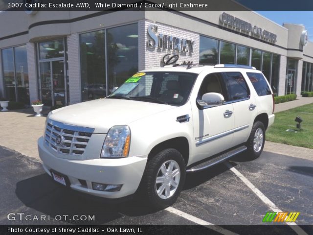 2007 Cadillac Escalade AWD in White Diamond