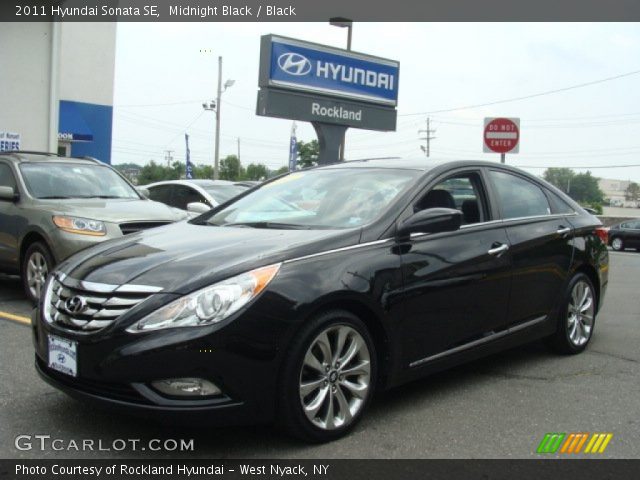 2011 Hyundai Sonata SE in Midnight Black