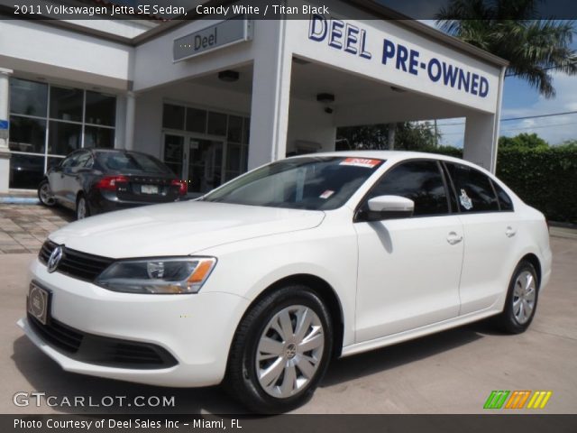 2011 Volkswagen Jetta SE Sedan in Candy White