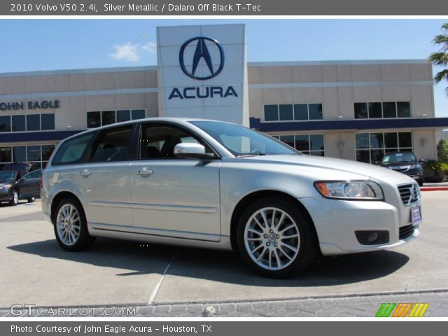 2010 Volvo V50 2.4i in Silver Metallic