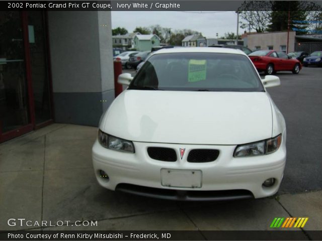 2002 Pontiac Grand Prix GT Coupe in Ivory White