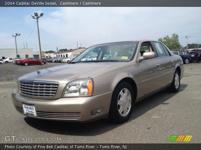 2004 Cadillac DeVille Sedan in Cashmere