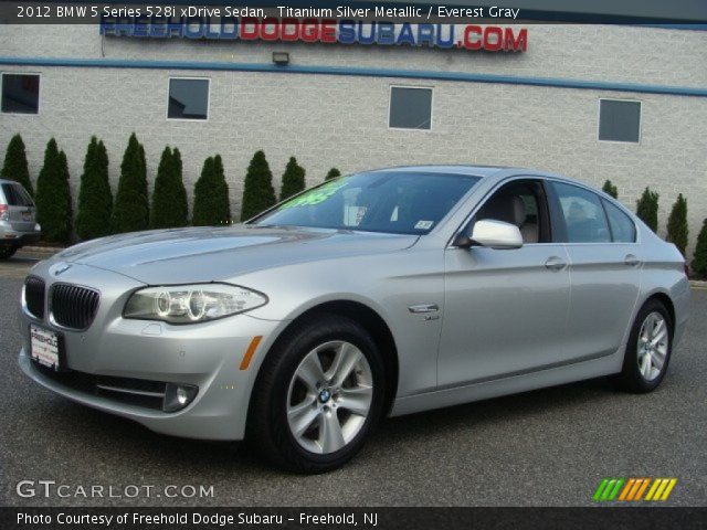 2012 BMW 5 Series 528i xDrive Sedan in Titanium Silver Metallic