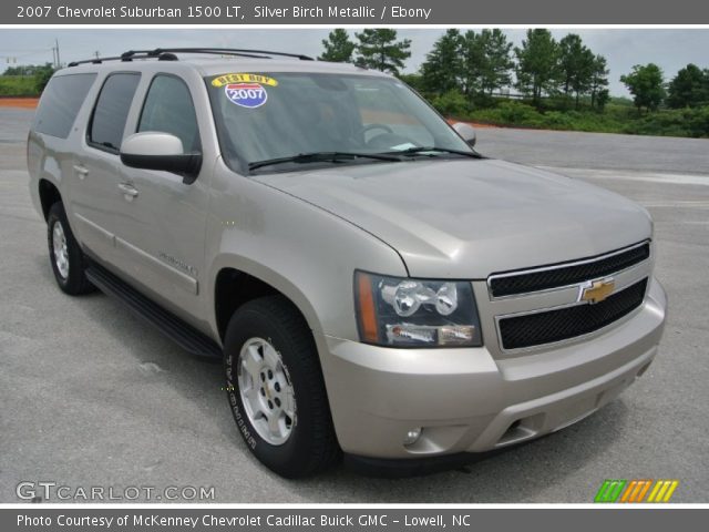 2007 Chevrolet Suburban 1500 LT in Silver Birch Metallic