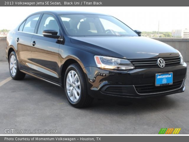 2013 Volkswagen Jetta SE Sedan in Black Uni