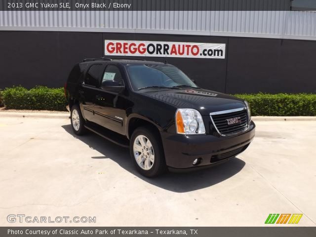 2013 GMC Yukon SLE in Onyx Black
