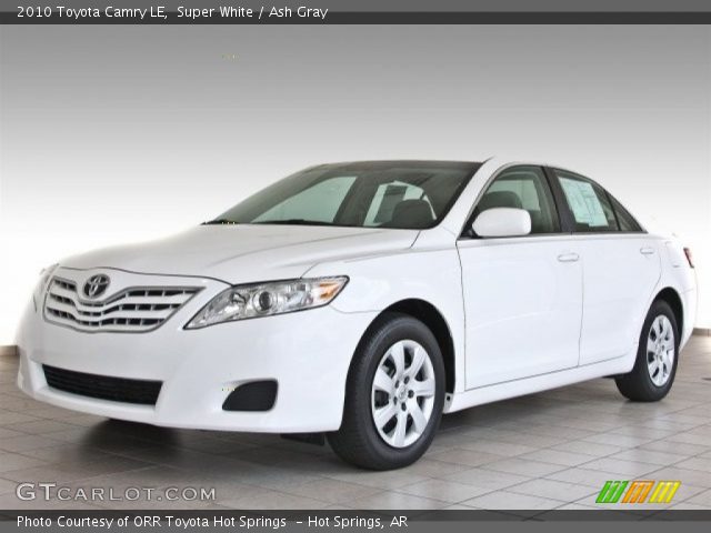 2010 Toyota Camry LE in Super White