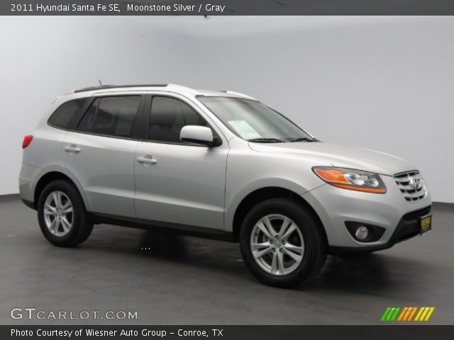 2011 Hyundai Santa Fe SE in Moonstone Silver