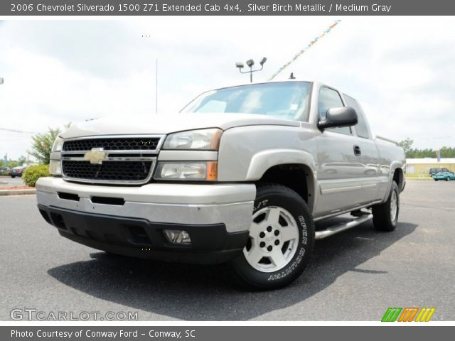 2006 Chevrolet Silverado 1500 Z71 Extended Cab 4x4 in Silver Birch Metallic