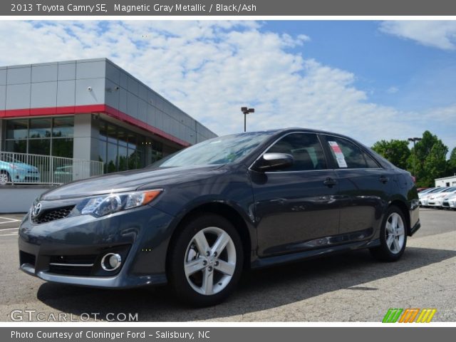 2013 Toyota Camry SE in Magnetic Gray Metallic