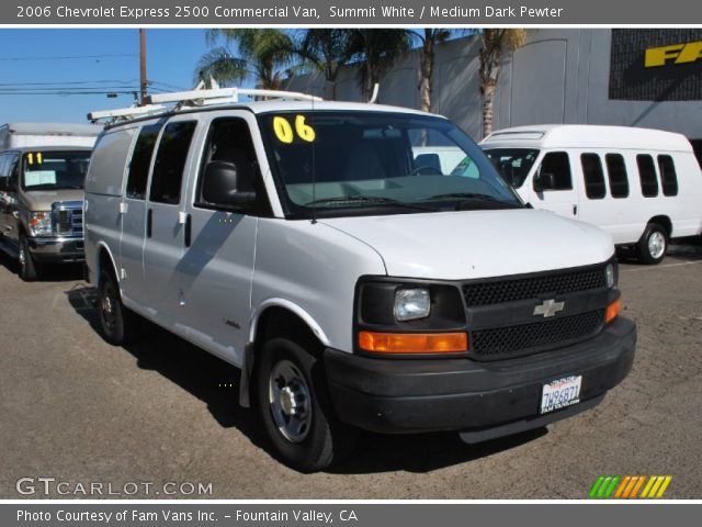 2006 Chevrolet Express 2500 Commercial Van in Summit White