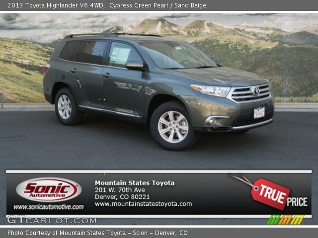 2013 Toyota Highlander V6 4WD in Cypress Green Pearl