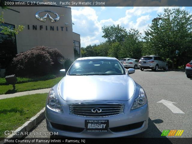 2009 Infiniti G 37 Convertible in Pacific Sky Metallic