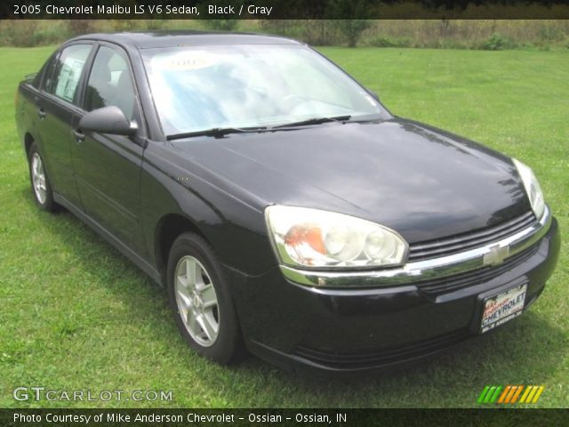 2005 Chevrolet Malibu LS V6 Sedan in Black