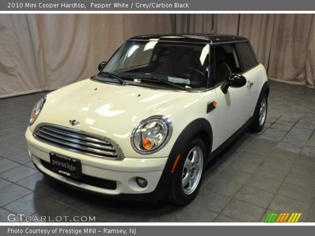 2010 Mini Cooper Hardtop in Pepper White