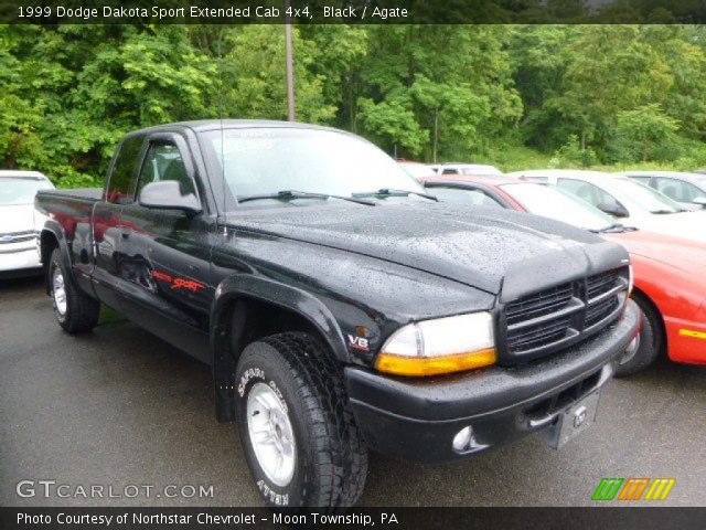 1999 Dodge Dakota Sport Extended Cab 4x4 in Black