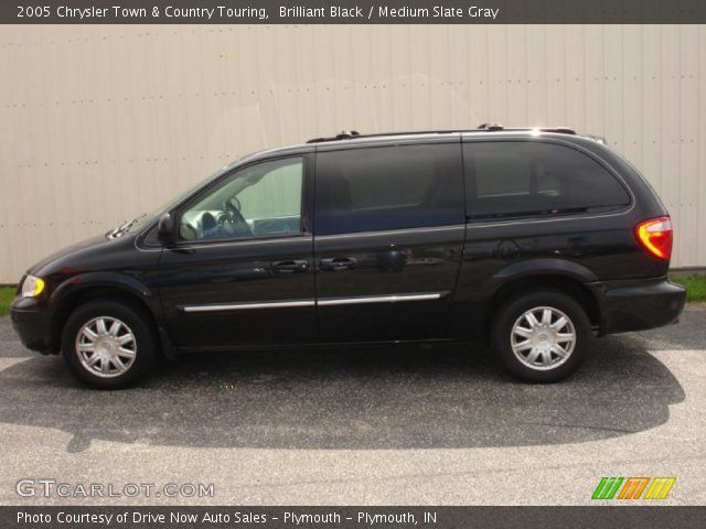 2005 Chrysler Town & Country Touring in Brilliant Black