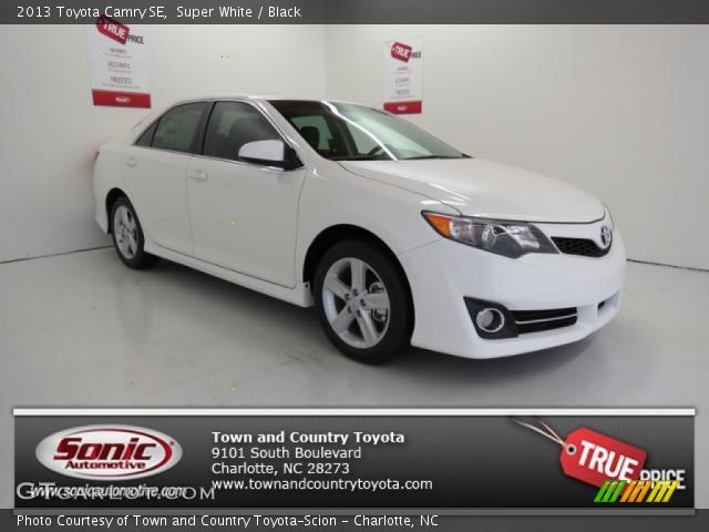 2013 Toyota Camry SE in Super White