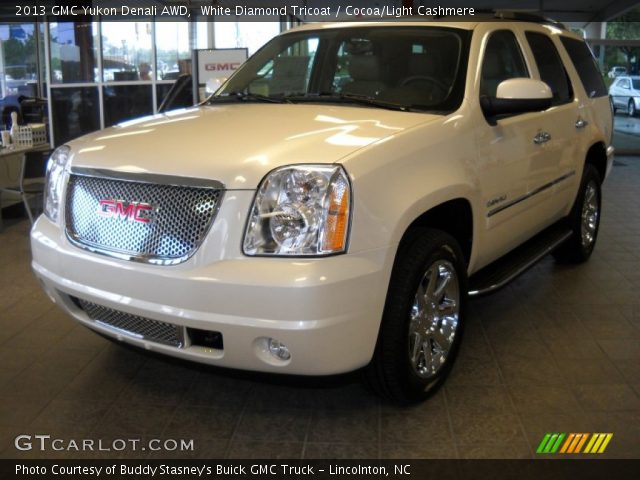 2013 GMC Yukon Denali AWD in White Diamond Tricoat