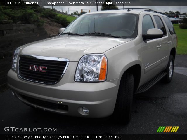 2013 GMC Yukon SLE in Champagne Silver Metallic