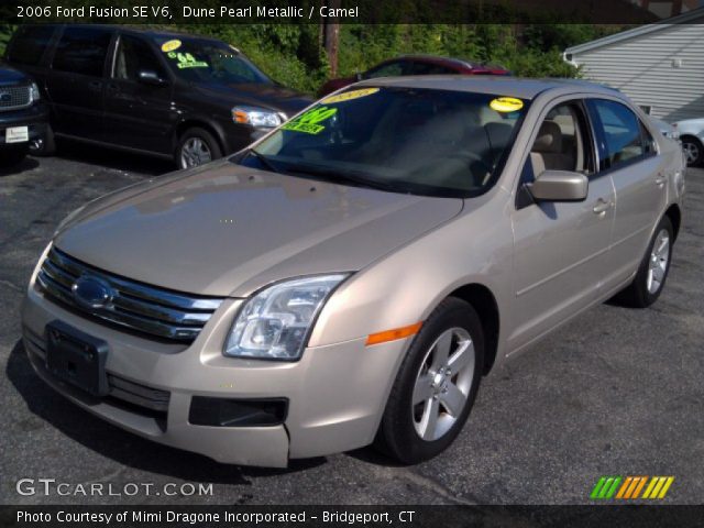 2006 Ford Fusion SE V6 in Dune Pearl Metallic