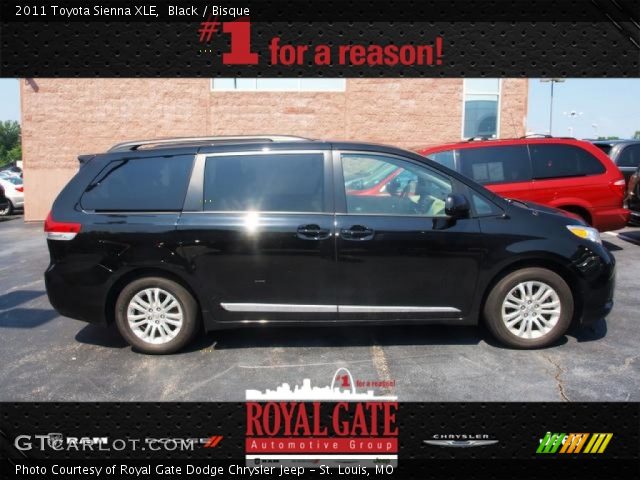 2011 Toyota Sienna XLE in Black