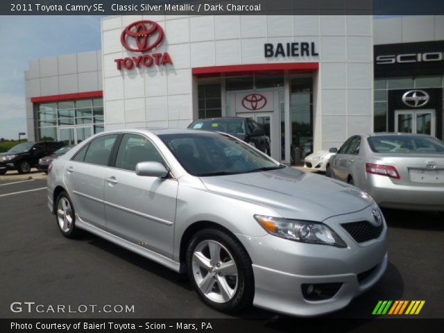 2011 Toyota Camry SE in Classic Silver Metallic