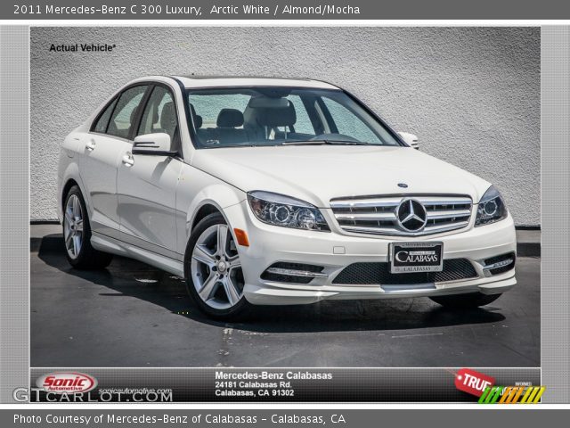 2011 Mercedes-Benz C 300 Luxury in Arctic White