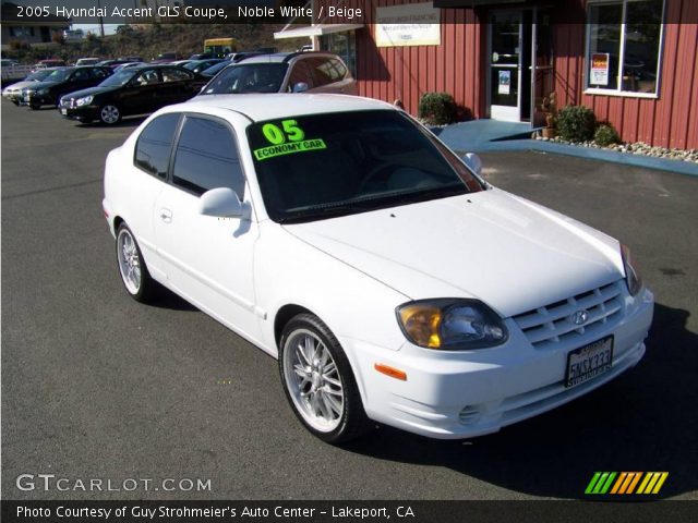 2005 Hyundai Accent GLS Coupe in Noble White