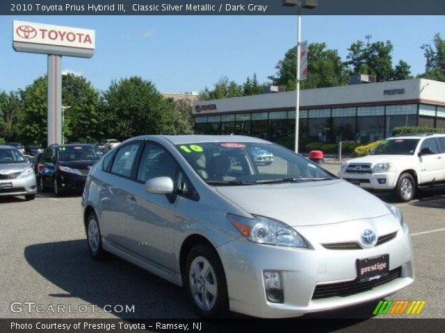 2010 Toyota Prius Hybrid III in Classic Silver Metallic