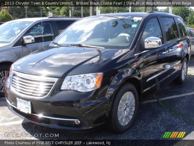 2013 Chrysler Town & Country Limited in Brilliant Black Crystal Pearl