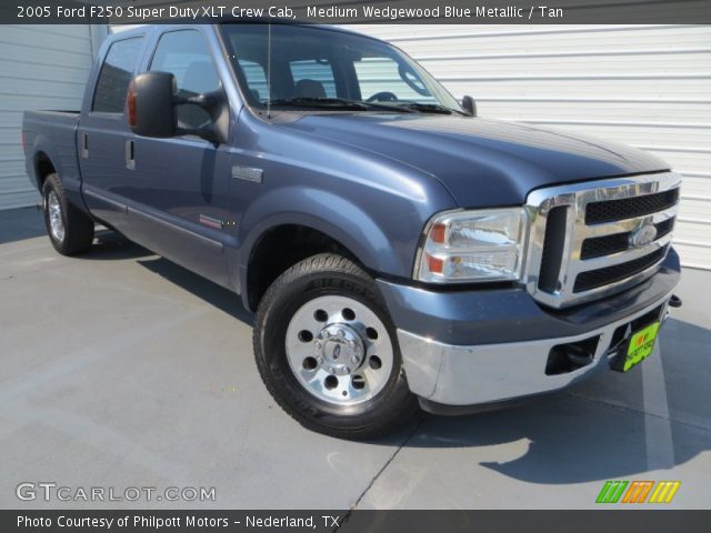 2005 Ford F250 Super Duty XLT Crew Cab in Medium Wedgewood Blue Metallic