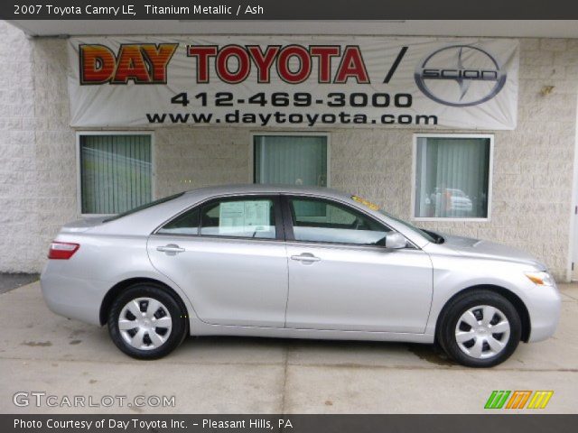 2007 Toyota Camry LE in Titanium Metallic