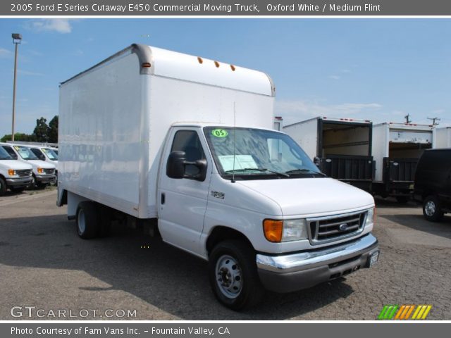2005 Ford E Series Cutaway E450 Commercial Moving Truck in Oxford White