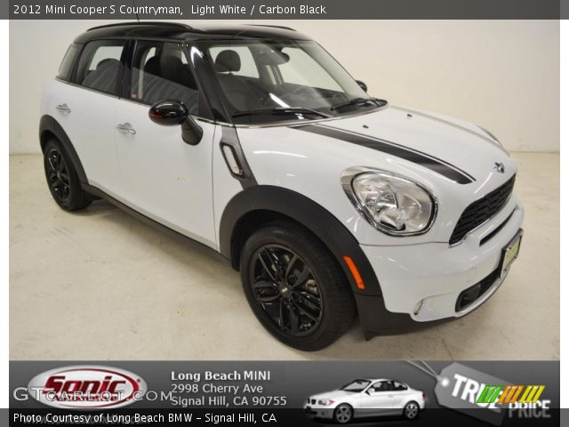 2012 Mini Cooper S Countryman in Light White