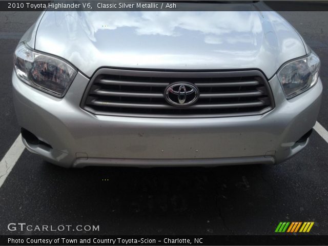 2010 Toyota Highlander V6 in Classic Silver Metallic