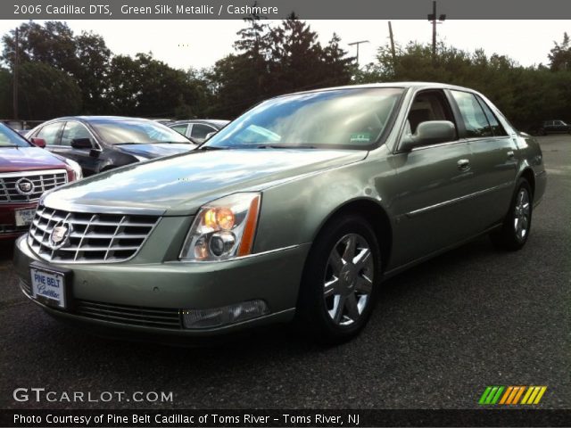 2006 Cadillac DTS  in Green Silk Metallic