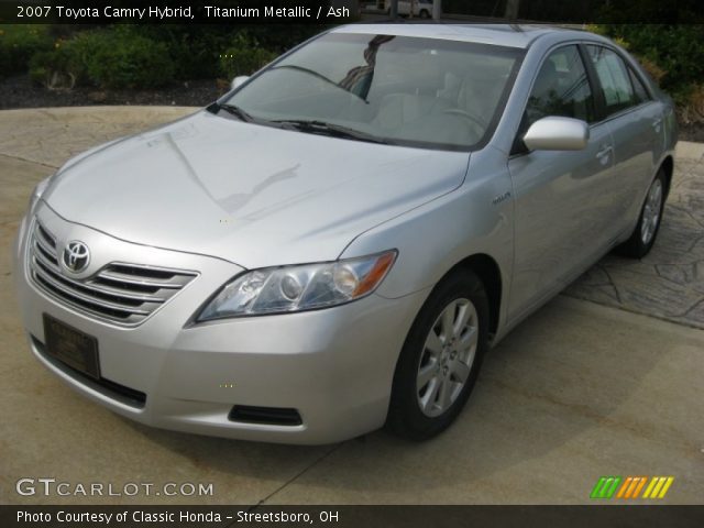 2007 Toyota Camry Hybrid in Titanium Metallic