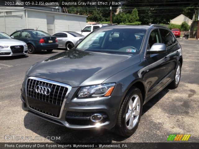 2012 Audi Q5 3.2 FSI quattro in Daytona Gray Pearl Effect