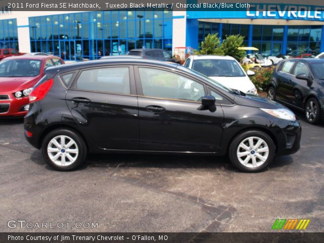 2011 Ford Fiesta SE Hatchback in Tuxedo Black Metallic