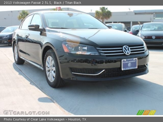 2013 Volkswagen Passat 2.5L S in Black