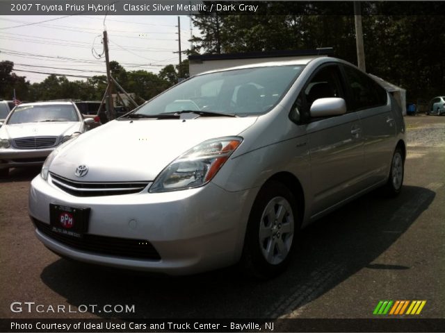 2007 Toyota Prius Hybrid in Classic Silver Metallic