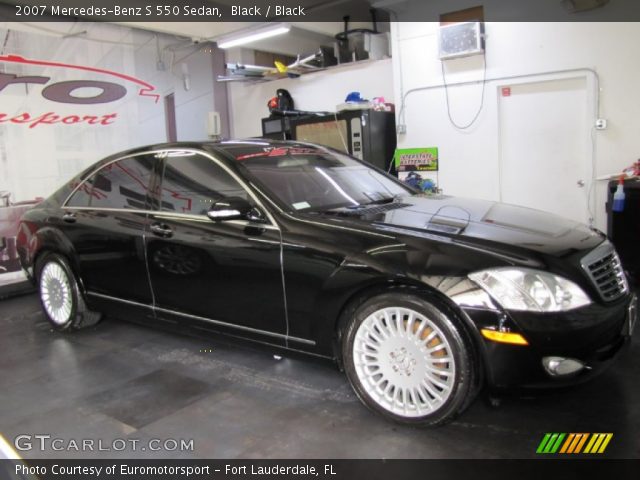 2007 Mercedes-Benz S 550 Sedan in Black